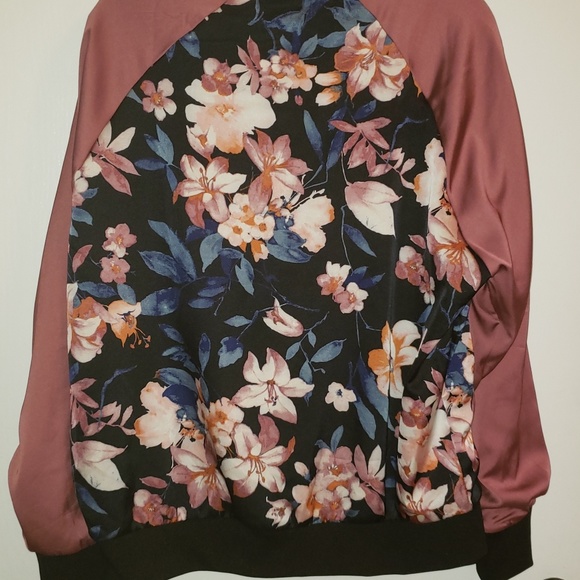 New jacket - Picture 3 of 4